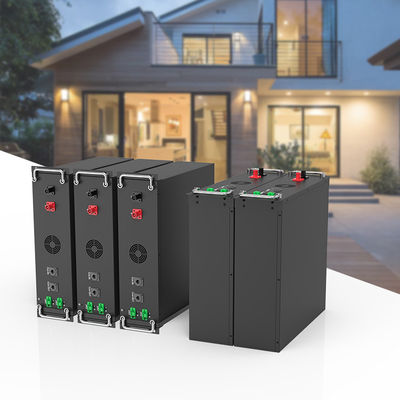15kwh-750kwh Armadio commerciale a scaffali Sistema di accumulo di energia solare ad alta tensione vita